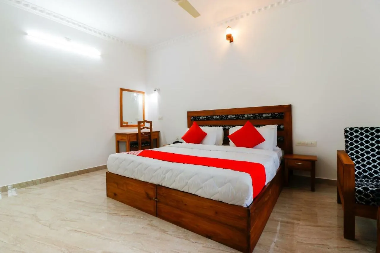 Oyo 47591 Star Inn Plus Residency Kovalam 3*,  India