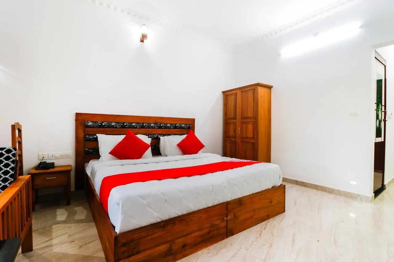 Oyo 47591 Star Inn Plus Residency Kovalam India