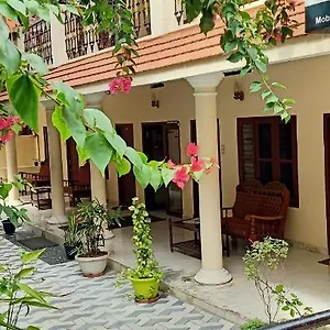 Marina Kovalam
